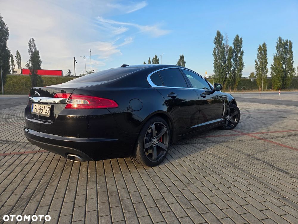 Jaguar XF 3.0 V6 D Luxury - 5