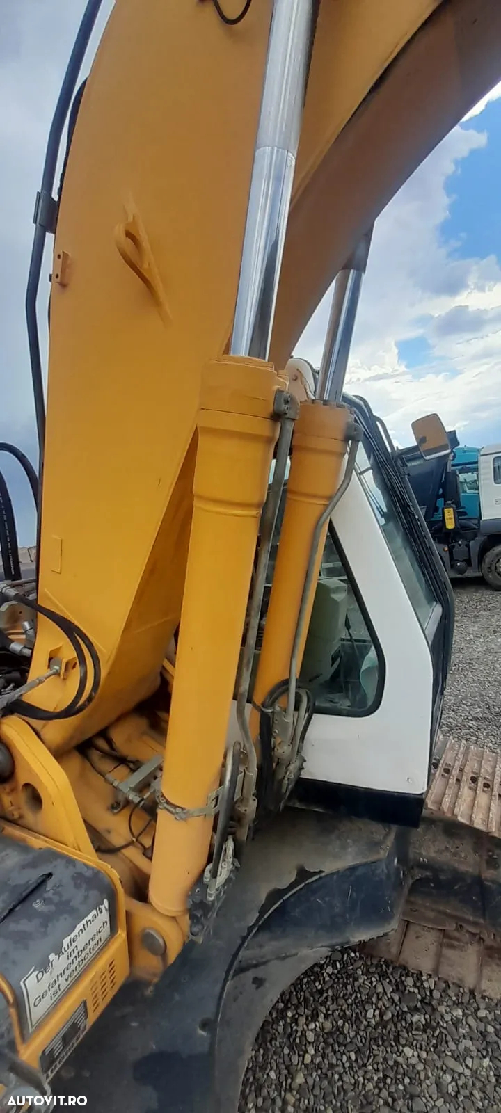Liebherr R914B HDSL - 19