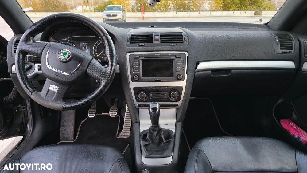 Skoda Octavia 2.0 TDI RS - 8