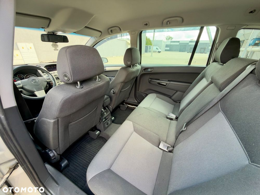 Opel Zafira 1.6 Innovation - 11