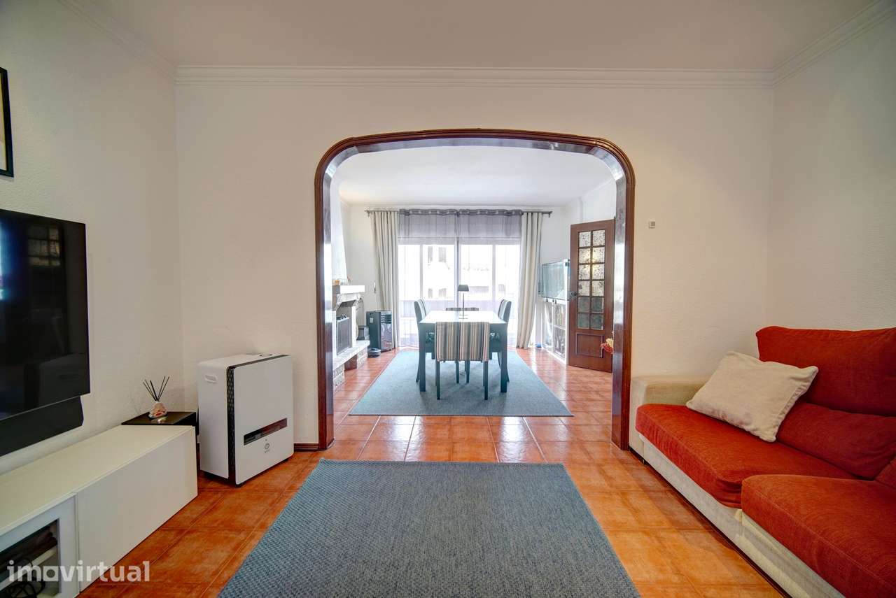 Vende Moradia V4 Estoril - Grande imagem: 5/43