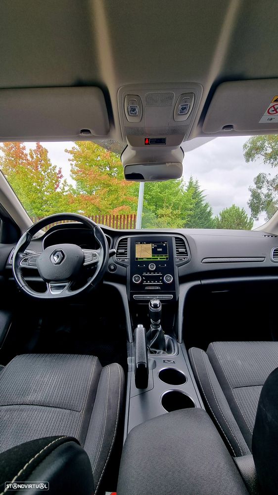 Renault Mégane Sport Tourer - 18