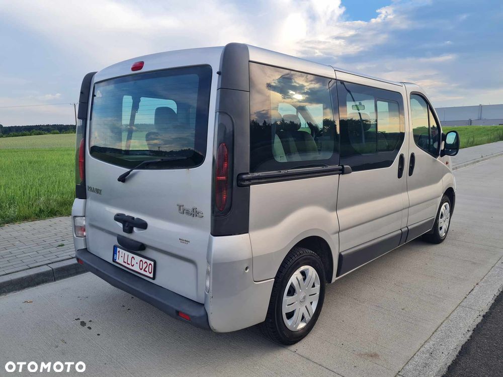 Renault Trafic Passenger Expression - 6