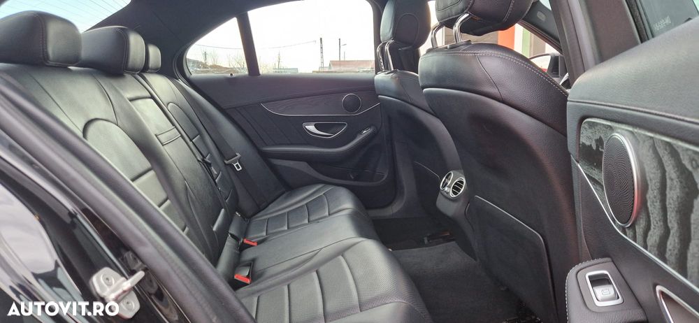 Mercedes-Benz C - 14