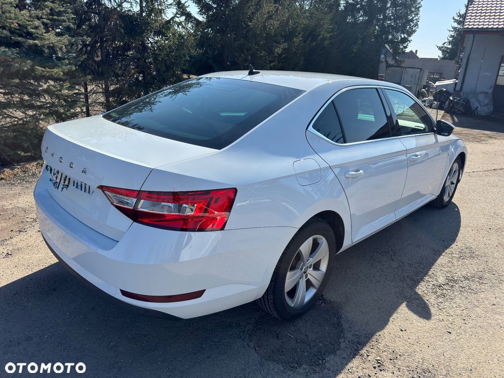 Skoda Superb 2.0 TDI Style DSG7 - 5