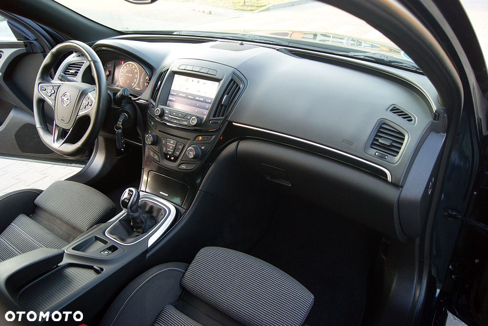 Opel Insignia 2.0 CDTI Cosmo S&S - 26