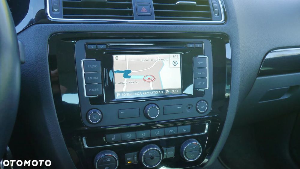 Volkswagen Jetta 1.4 TSI BMT Highline - 10