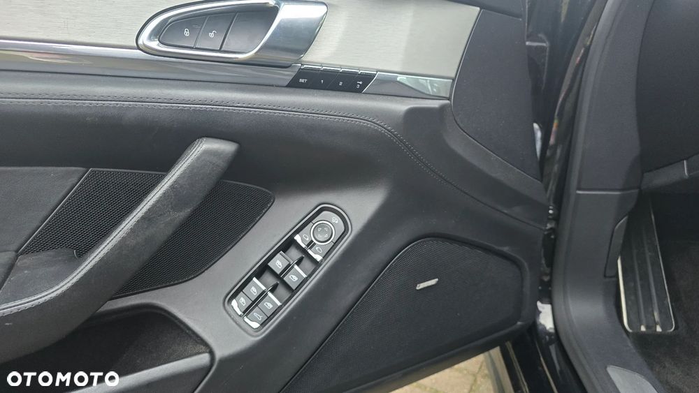 Porsche Panamera 4S Executive PDK - 9