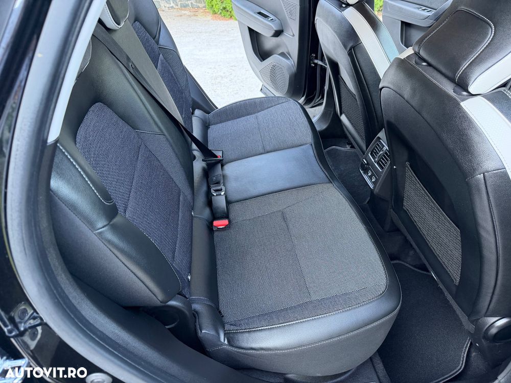 Renault Captur TCe EDC FAP Intens - 23