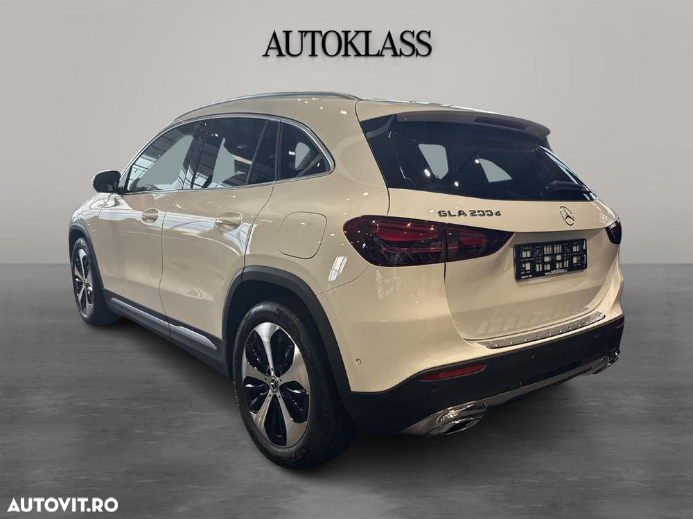 Mercedes-Benz GLA 200 d Aut. - 3