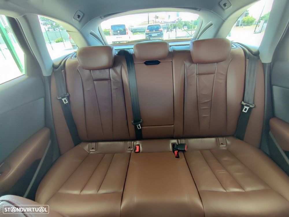 Audi A4 Avant 2.0 TDI Sport S tronic - 15