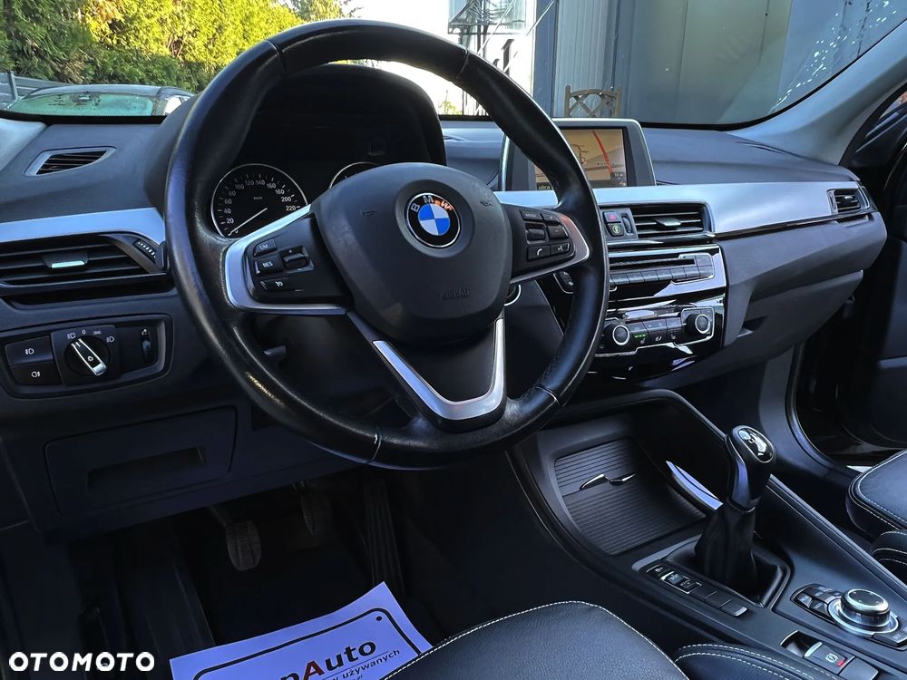 BMW X1 sDrive18d - 18