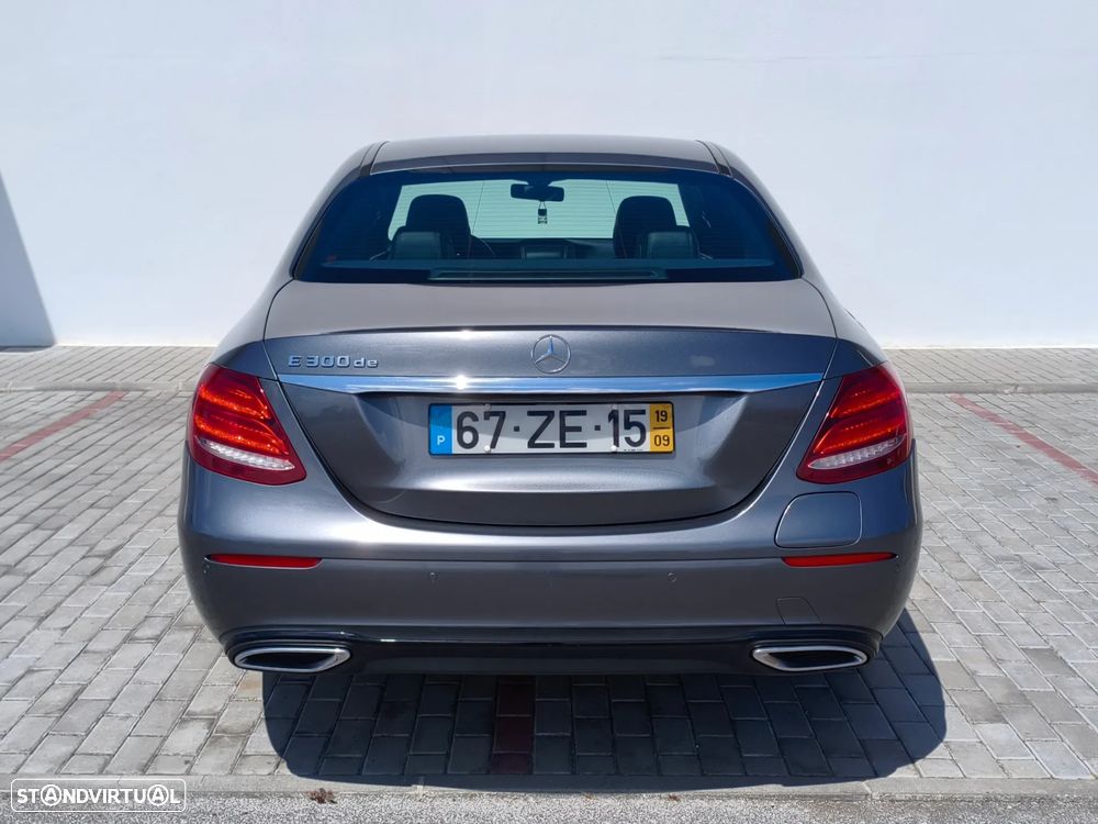Mercedes-Benz E 300 de AMG Line - 20