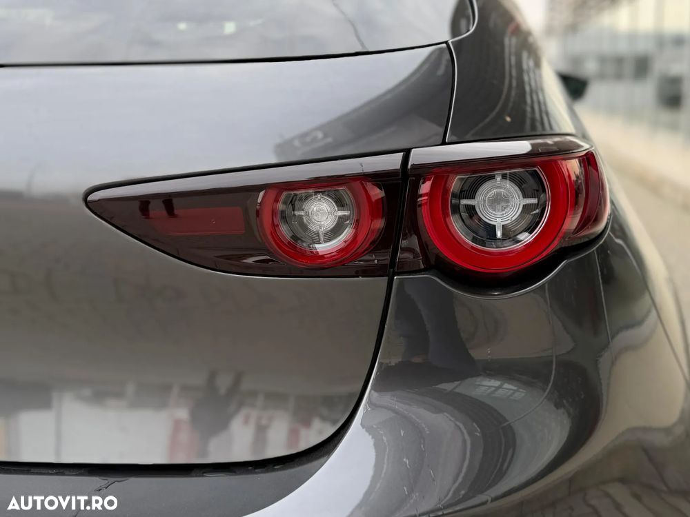 Mazda 3 e-SKYACTIV-G 140 M HYBRID Aut. HOMURA - 9