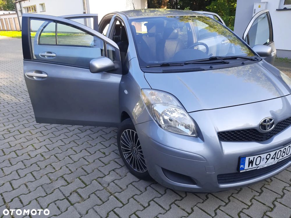 Toyota Yaris 1.33 2010 - 24