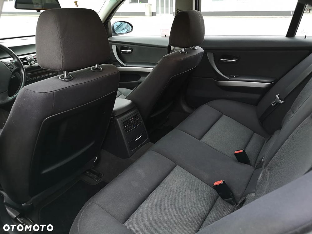 BMW Seria 3 - 10
