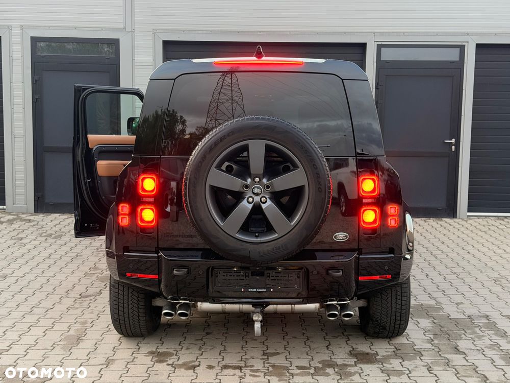 Land Rover Defender 110 P525 V8 - 10