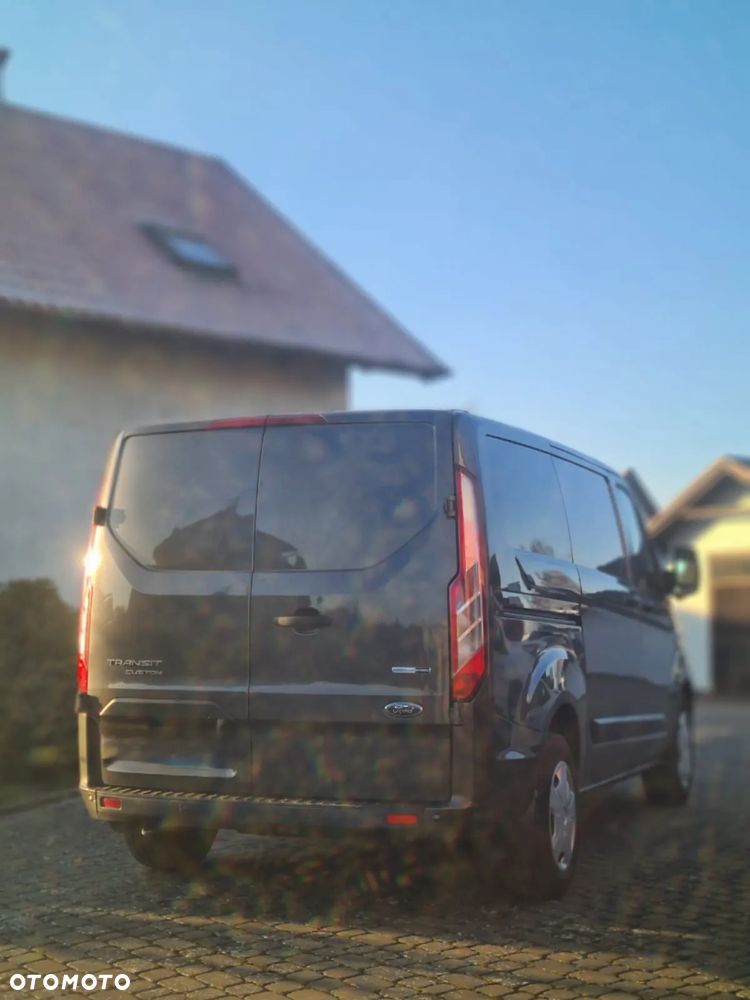 Ford TRANSIT CUSTOM - 4