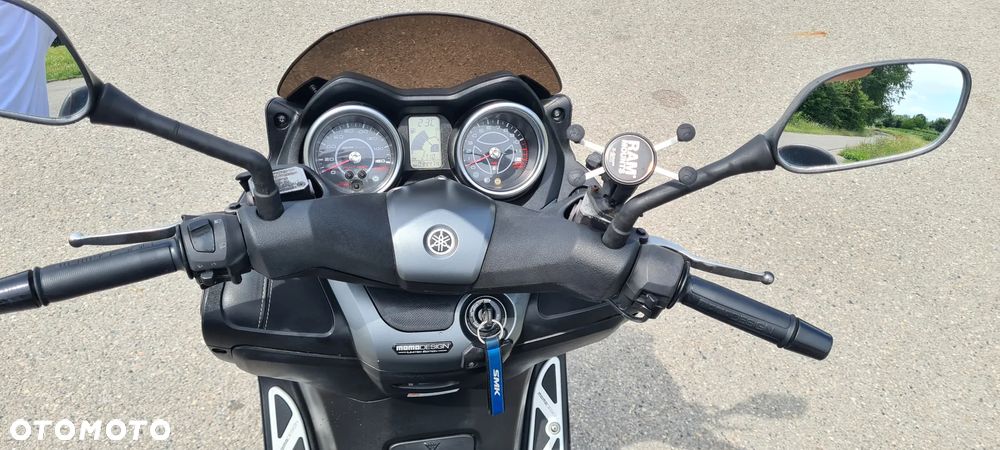 Yamaha X-max - 10