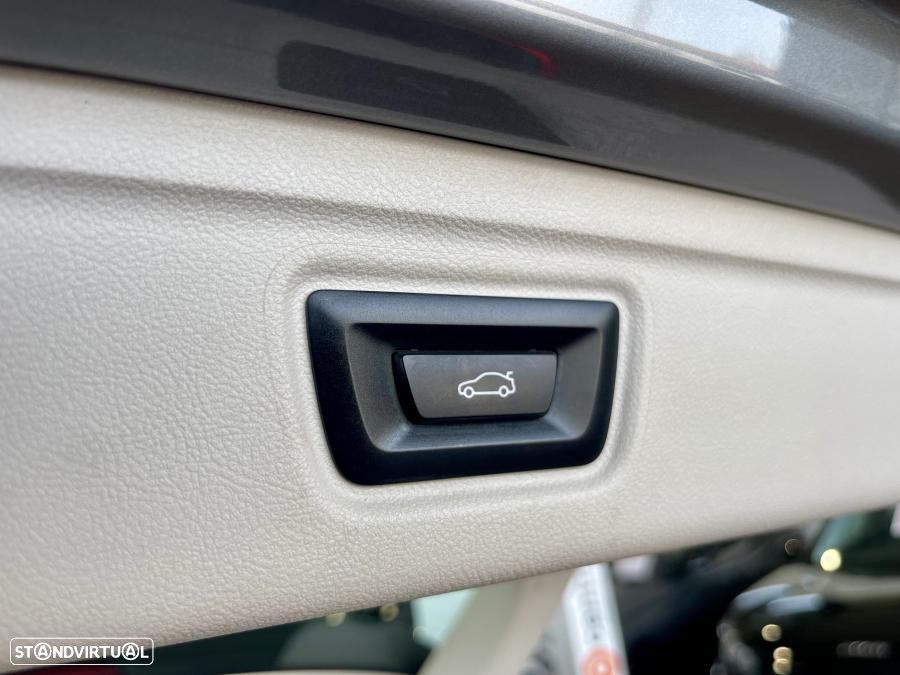 BMW 330 e Auto - 43