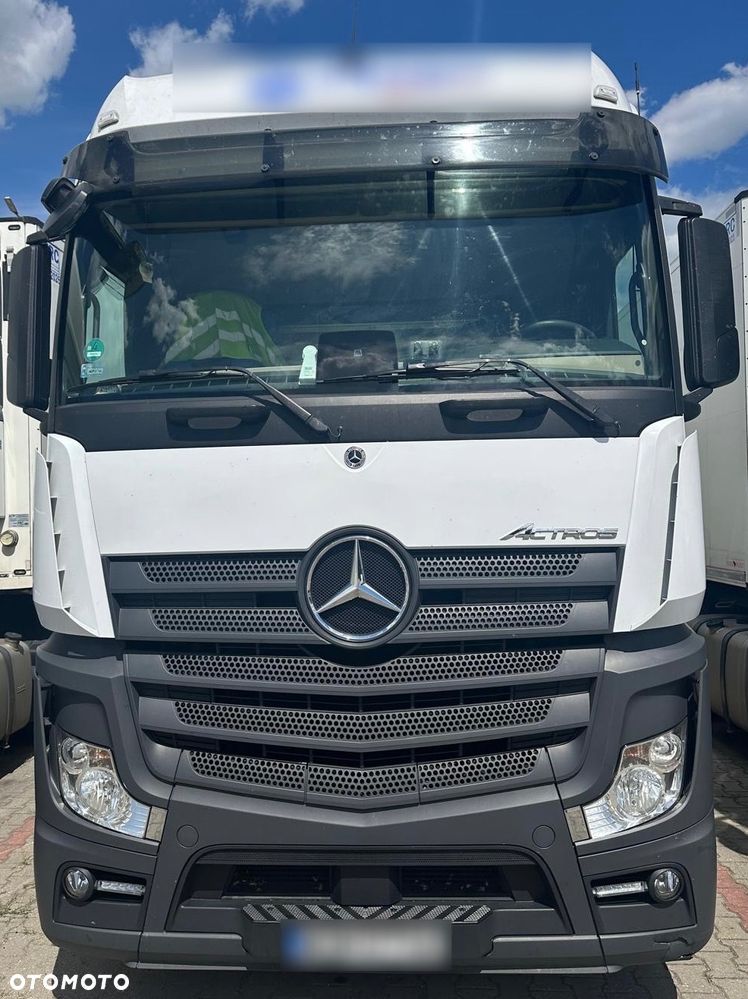 Mercedes-Benz Actros 1851 LS - 2