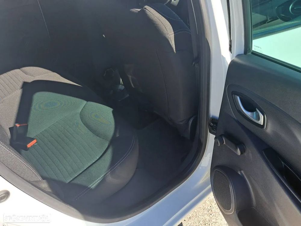 Renault Clio 0.9 TCE Limited - 24