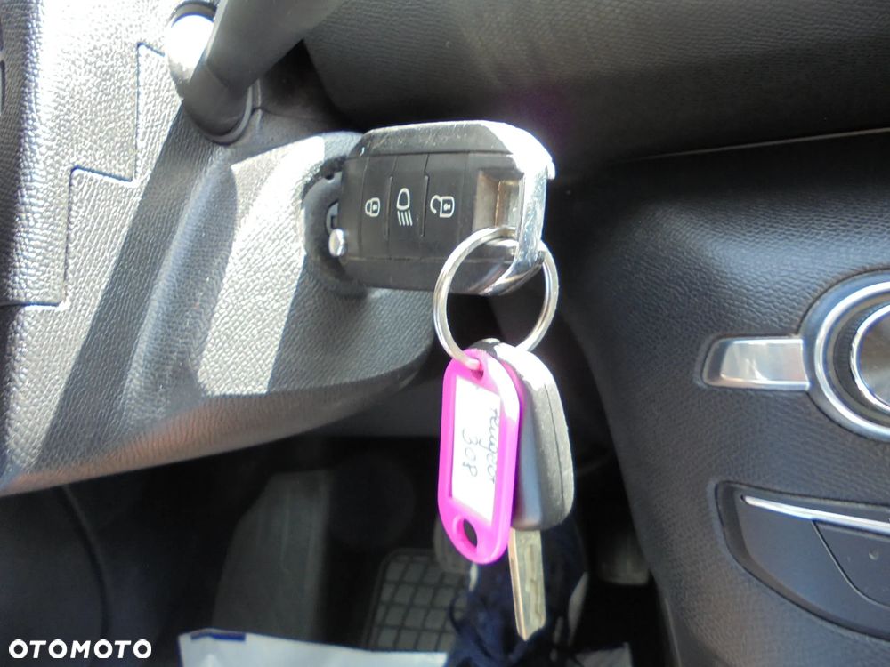 Peugeot 308 SW BlueHDi 150 Automatik Stop & Start Allure - 28
