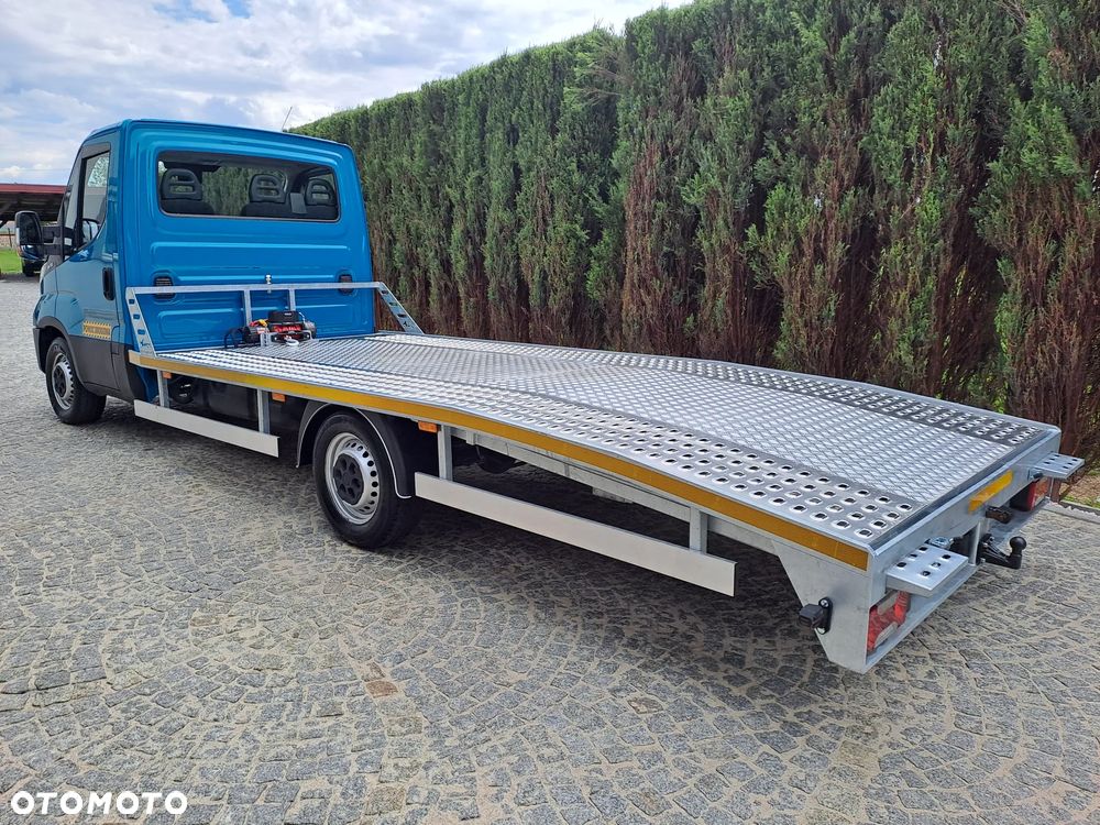 Iveco Daily 33 S 13 D - 4