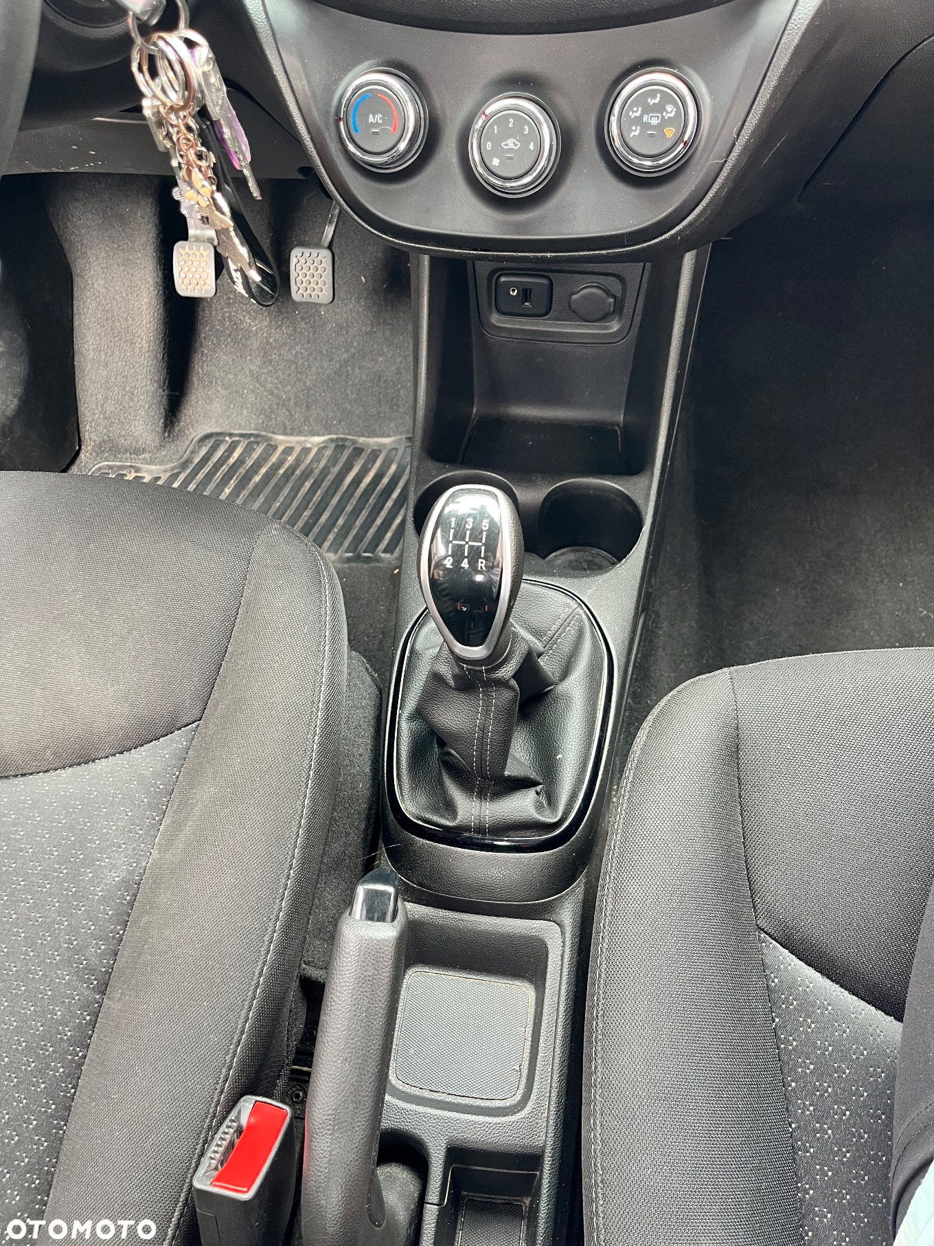 Opel Karl 1.0 Cosmo - 27