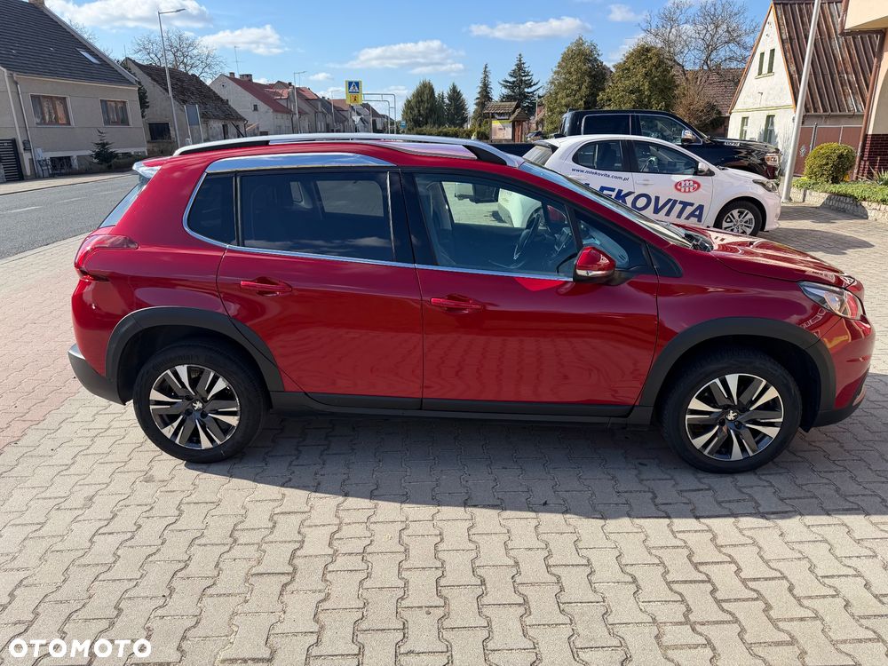 Peugeot 2008 PureTech 110 Stop&Start EAT6 Allure - 4