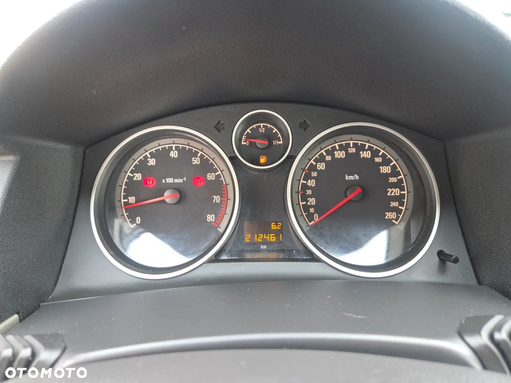 Opel Astra 1.8 Sport - 32