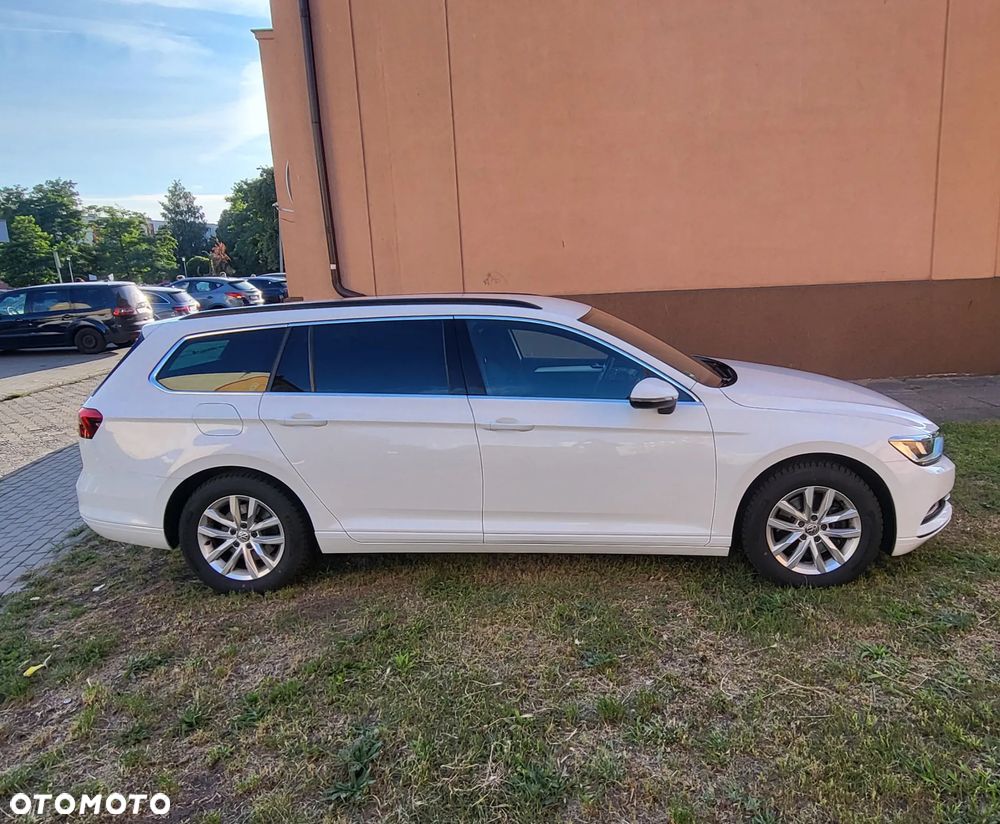 Volkswagen Passat 2.0 TDI (BlueMotion Technology) DSG Comfortline - 4