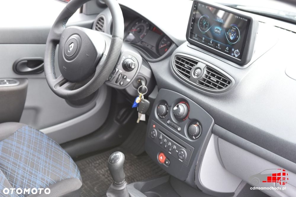 Renault Clio - 24