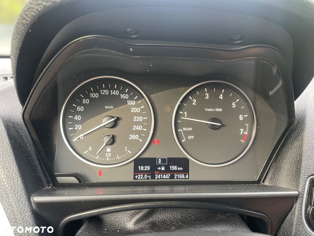 BMW Seria 1 114i - 24