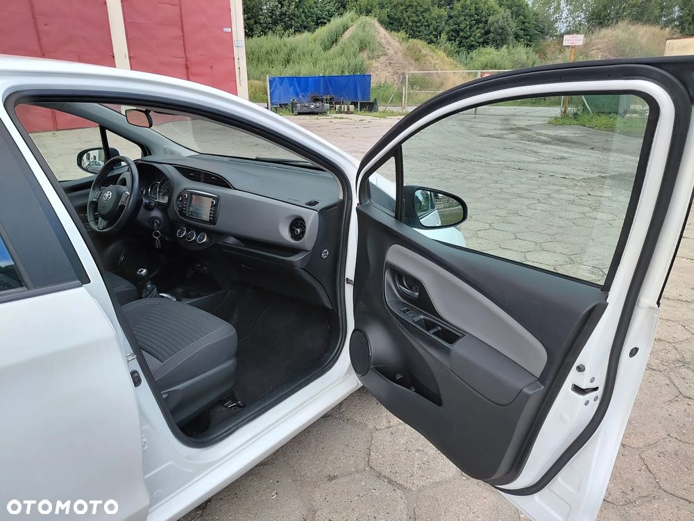 Toyota Yaris 1.0 VVT-i - 15