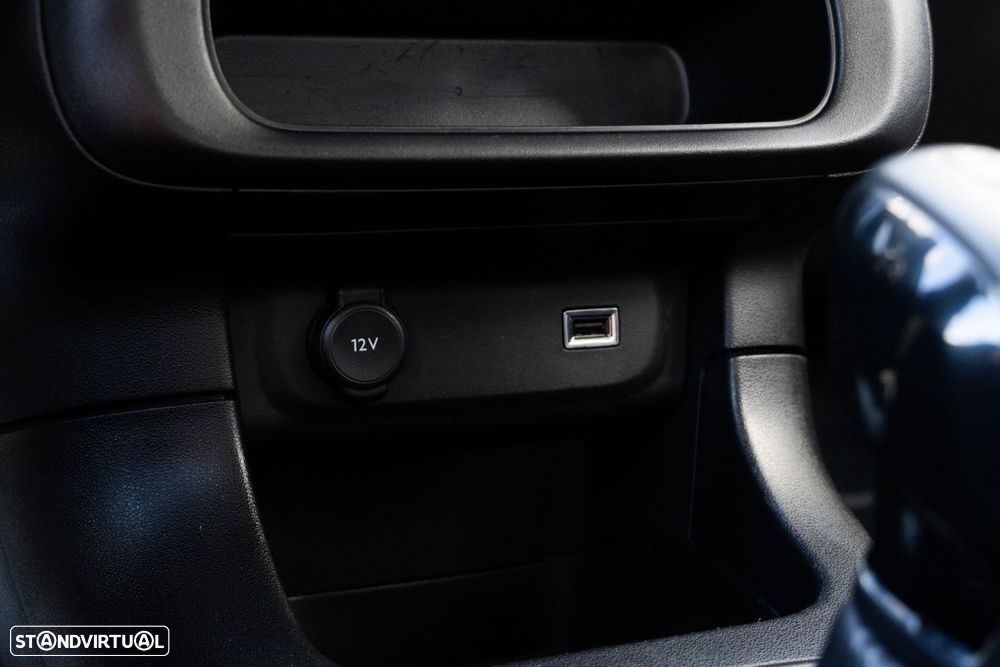 Citroën C3 1.2 PureTech Shine - 20