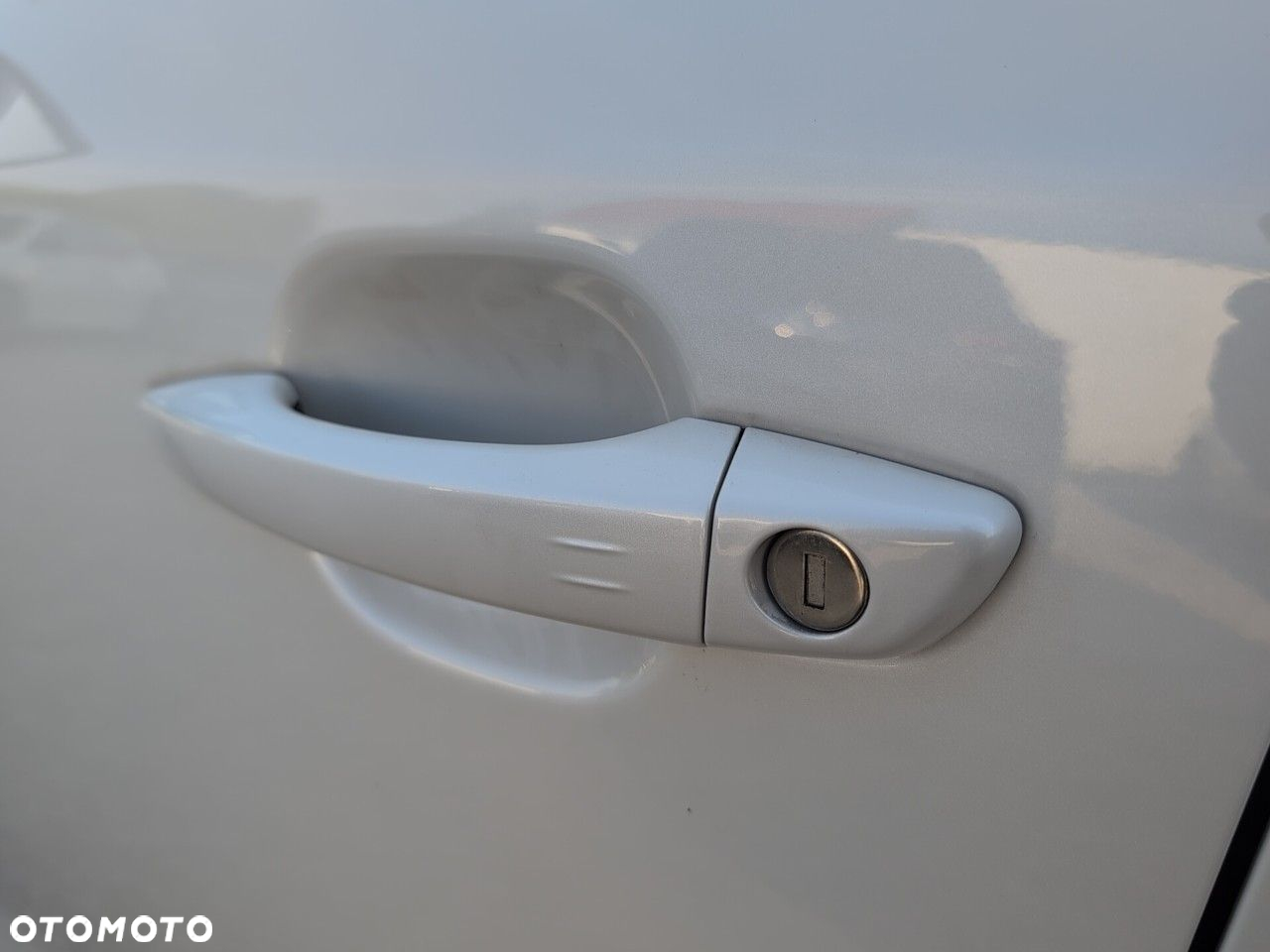 Peugeot 2008 1.2 PureTech Allure Pack S&S EAT8 - 12