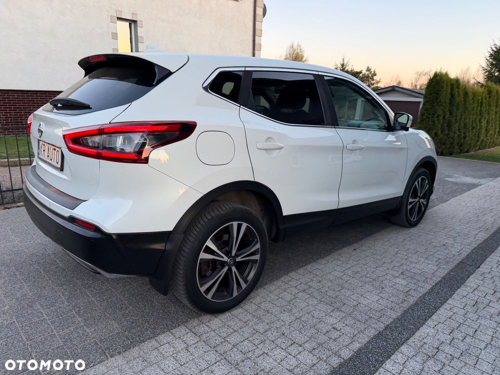 Nissan Qashqai 1.5 dCi N-Connecta - 22