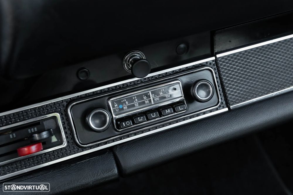 Porsche 911 Série F - 31
