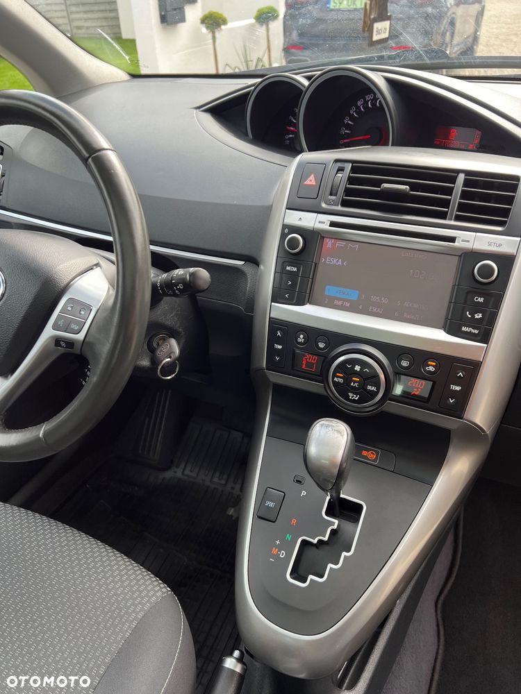 Toyota Verso 1.8 Sol plus 7os MS - 18