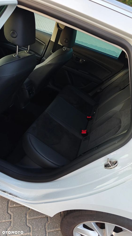 Seat Leon 2.0 TDI DPF Start&Stop DSG Style - 21