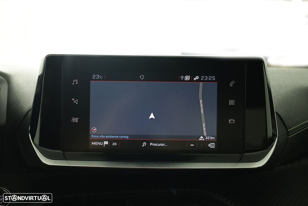 Peugeot 2008 1.2 PureTech GT EAT8 - 11