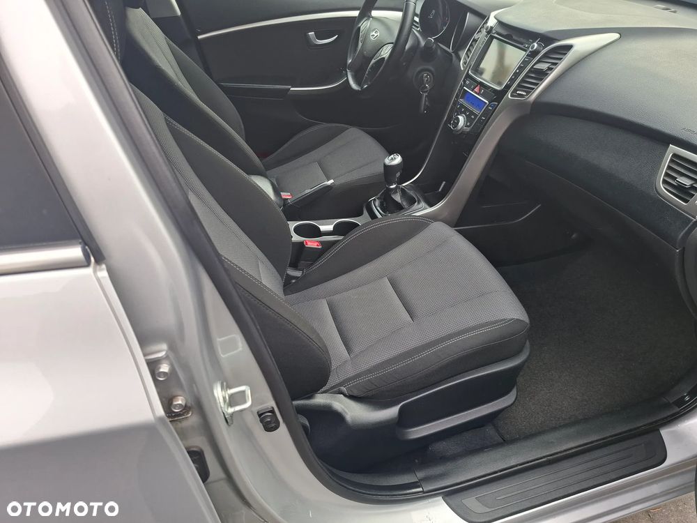 Hyundai i30 - 15