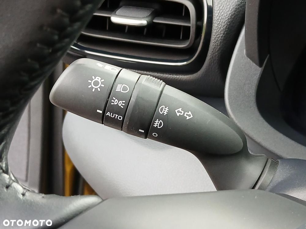 Toyota Yaris Cross Hybrid 1.5 Comfort - 27