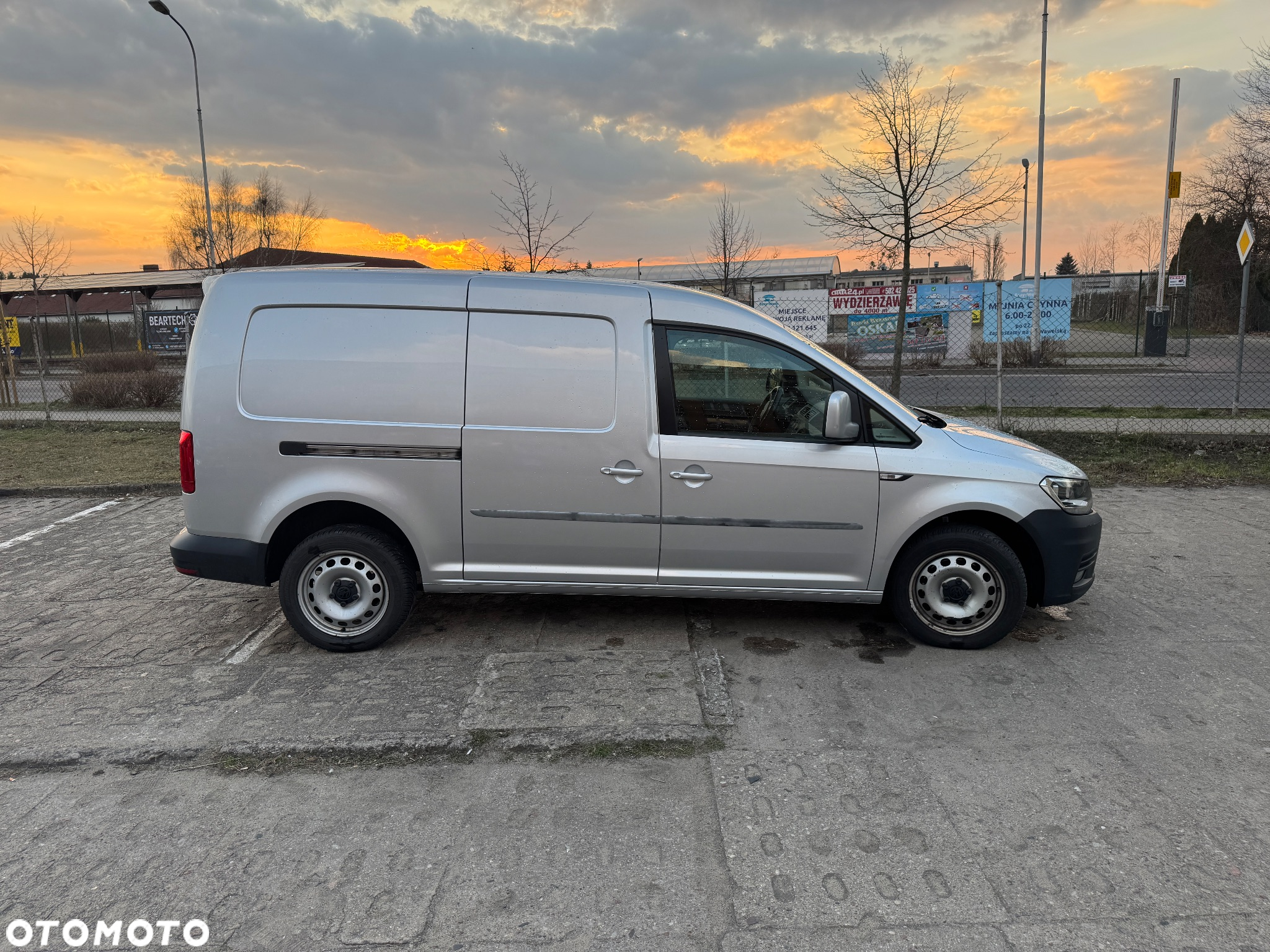 Volkswagen Caddy - 4