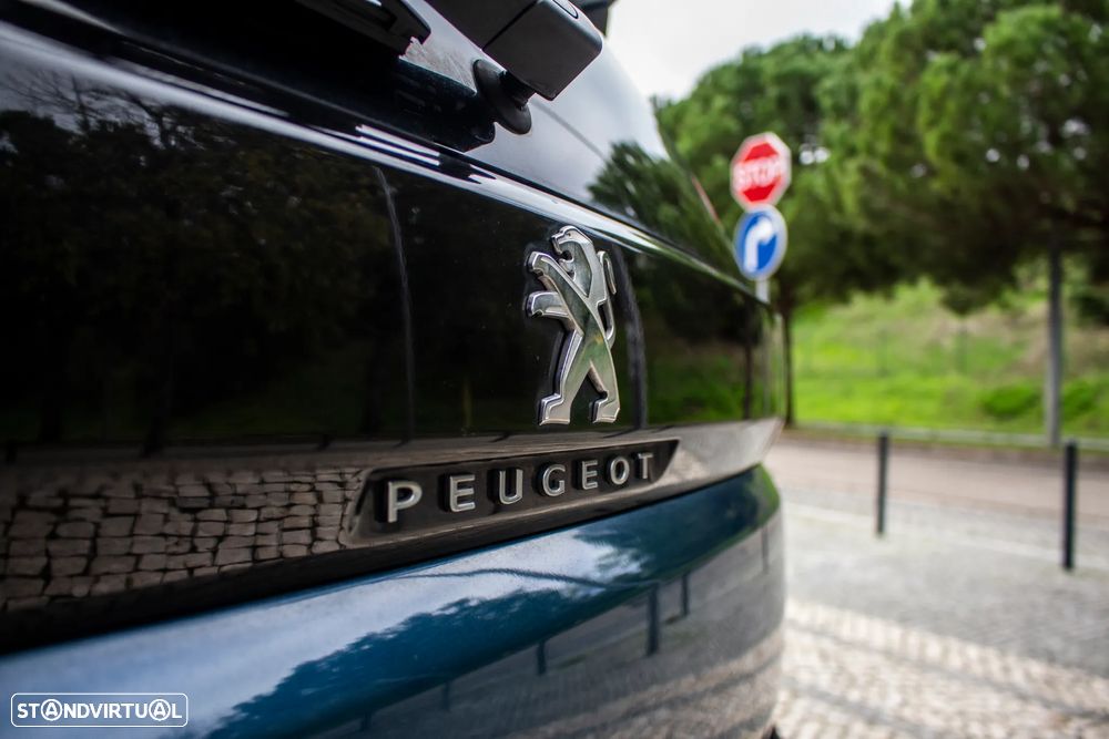 Peugeot 5008 PureTech 130 EAT8 Stop & Start Active Pack - 11