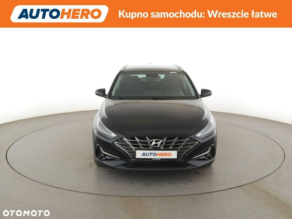 Hyundai i30 1.6 CRDI DCT Intro - 12