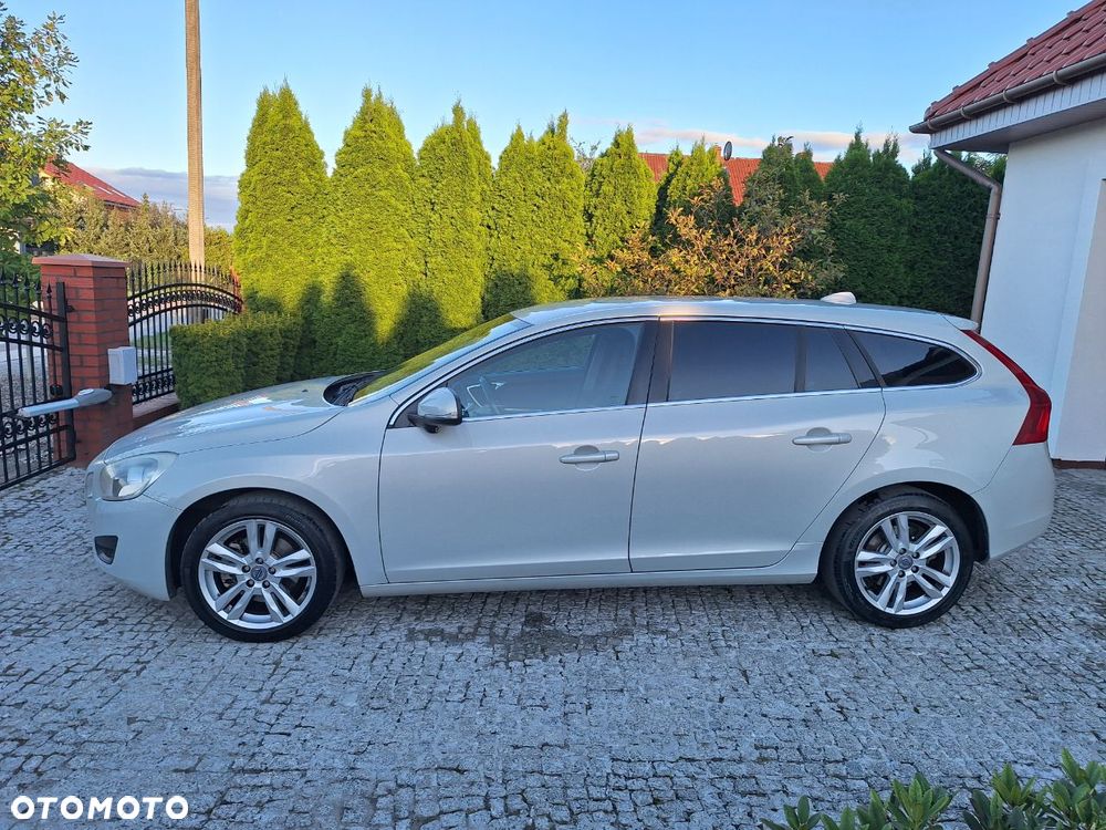 Volvo V60 D2 - 2
