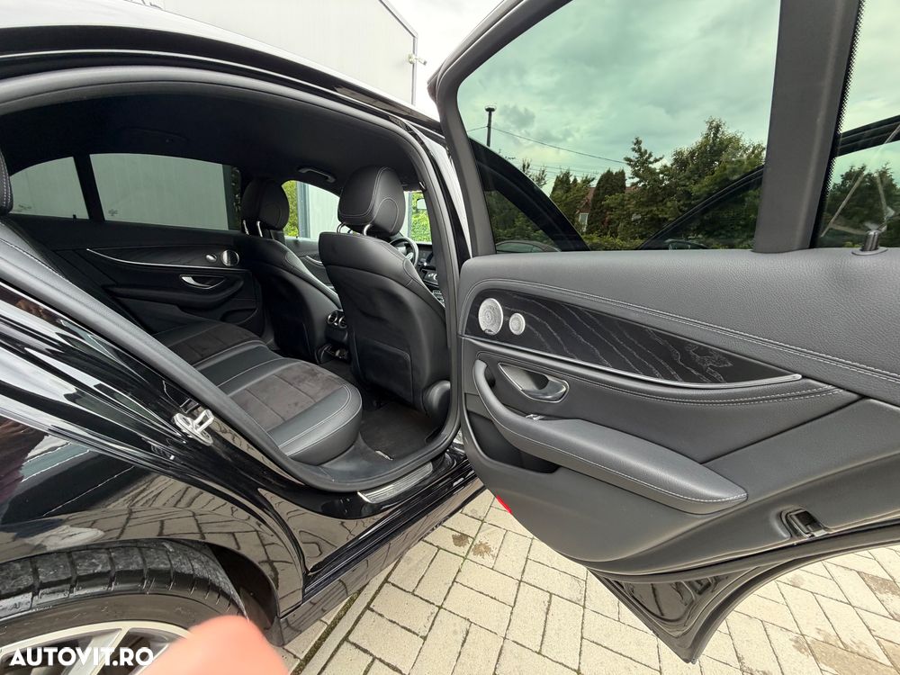 Mercedes-Benz E 200 4MATIC MHEV - 17