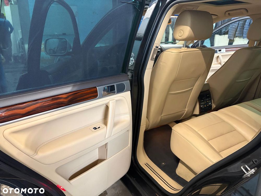 Volkswagen Touareg 3.0 V6 TDI Tiptr - 11